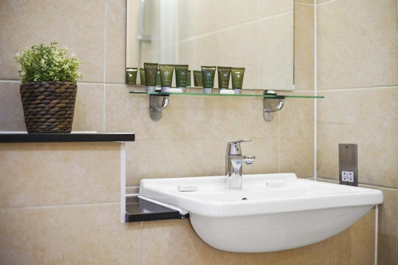 Appartamento Modern In Bayswater Free Wifi & Aircon By Aparts Londra